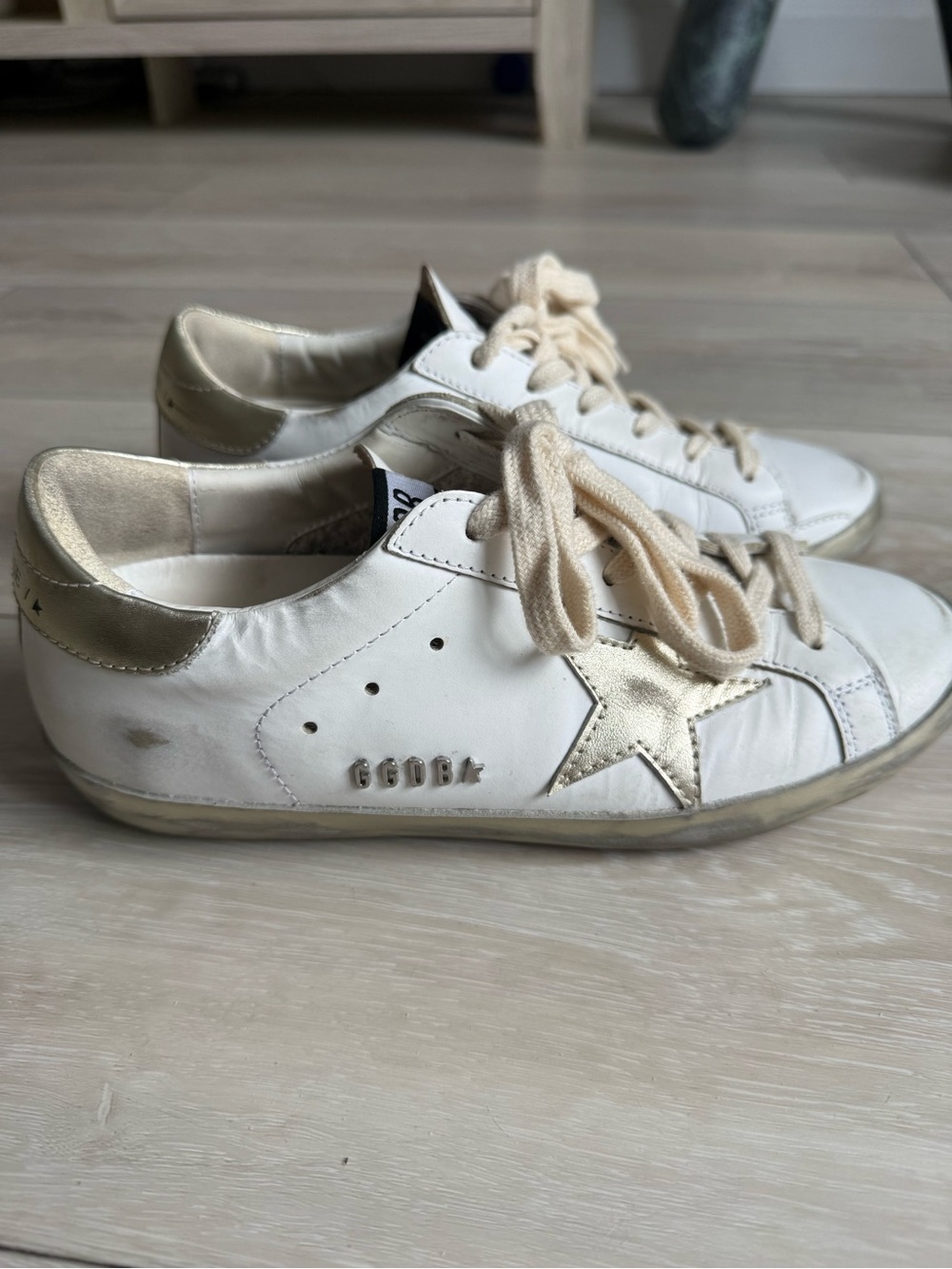 Golden Goose White Leather Sneakers with Gold Star Worn Once Size 36 - Picture 3 of 6